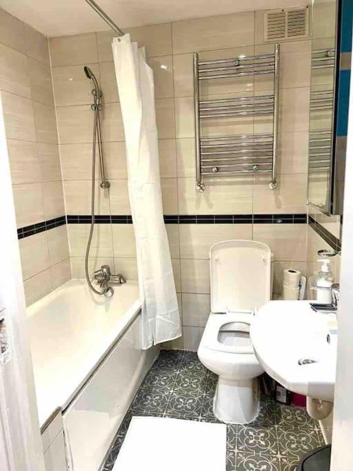 Cosy One Bedroom Flat In Central Лондон Экстерьер фото