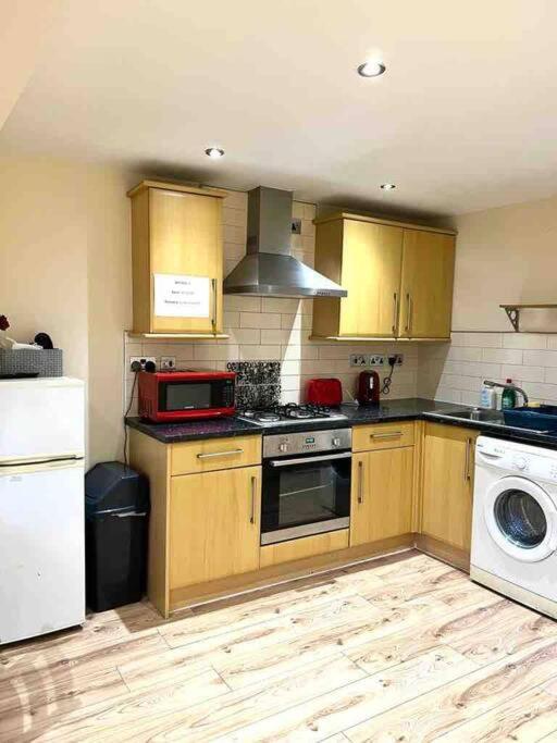 Cosy One Bedroom Flat In Central Лондон Экстерьер фото
